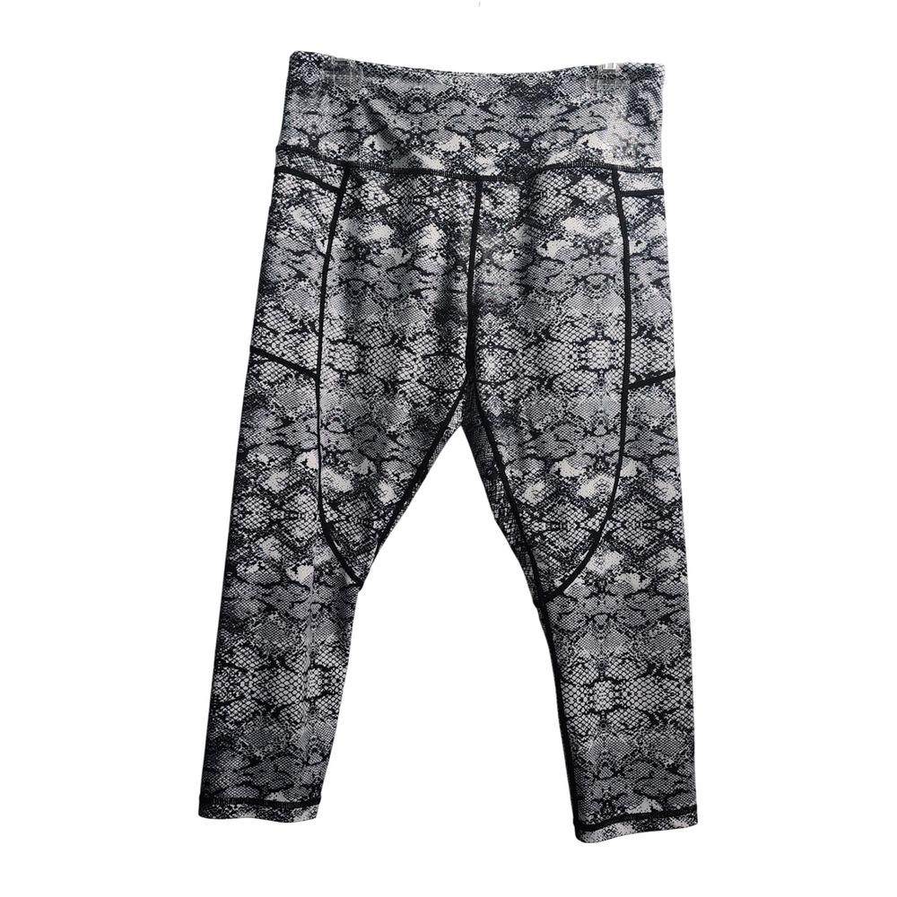 Zyia Active Snake Print Capri Leggings Women's Size 12 Athletic‎ Workout Pants
